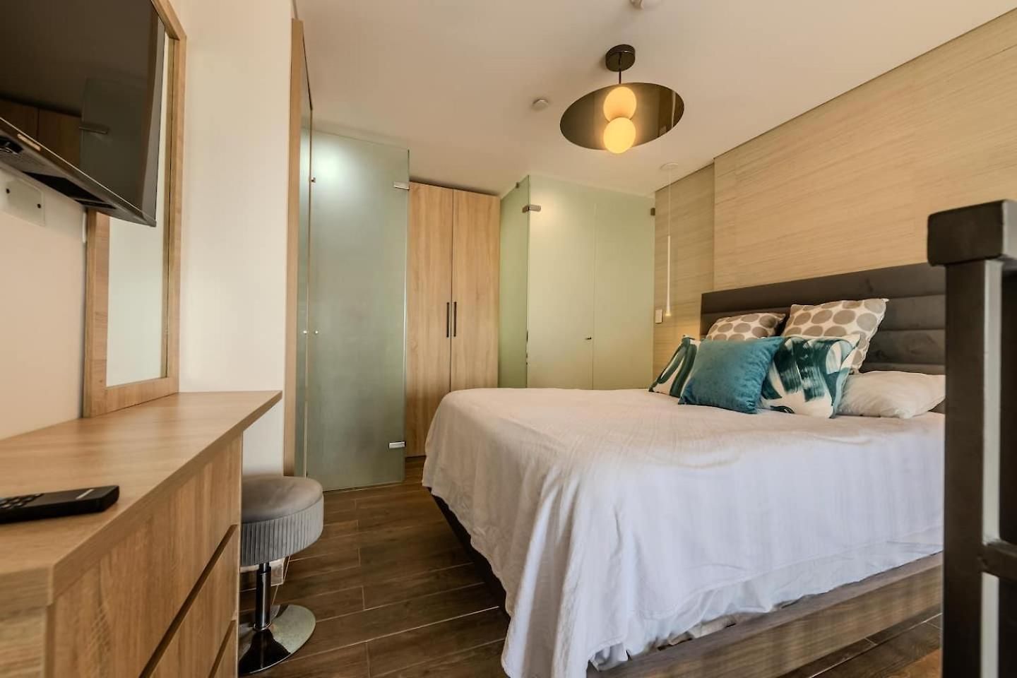 Cozy Loft - Walk To Old & Getsemani